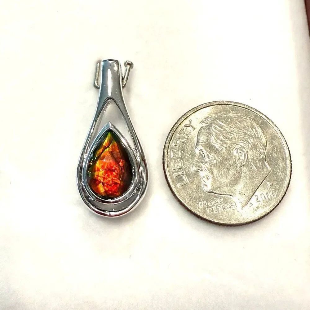 NWT Korite Ammolite Teardrop Multicolor Gemstone Pendant Silvertone